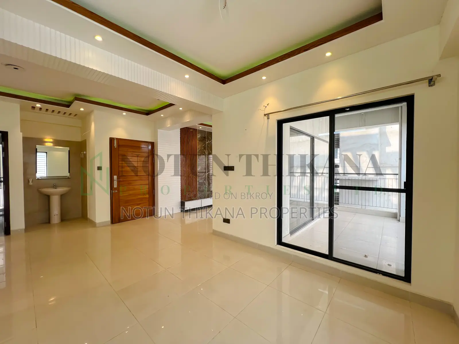 3-bedroom Apartment in Bashundhara City for rent