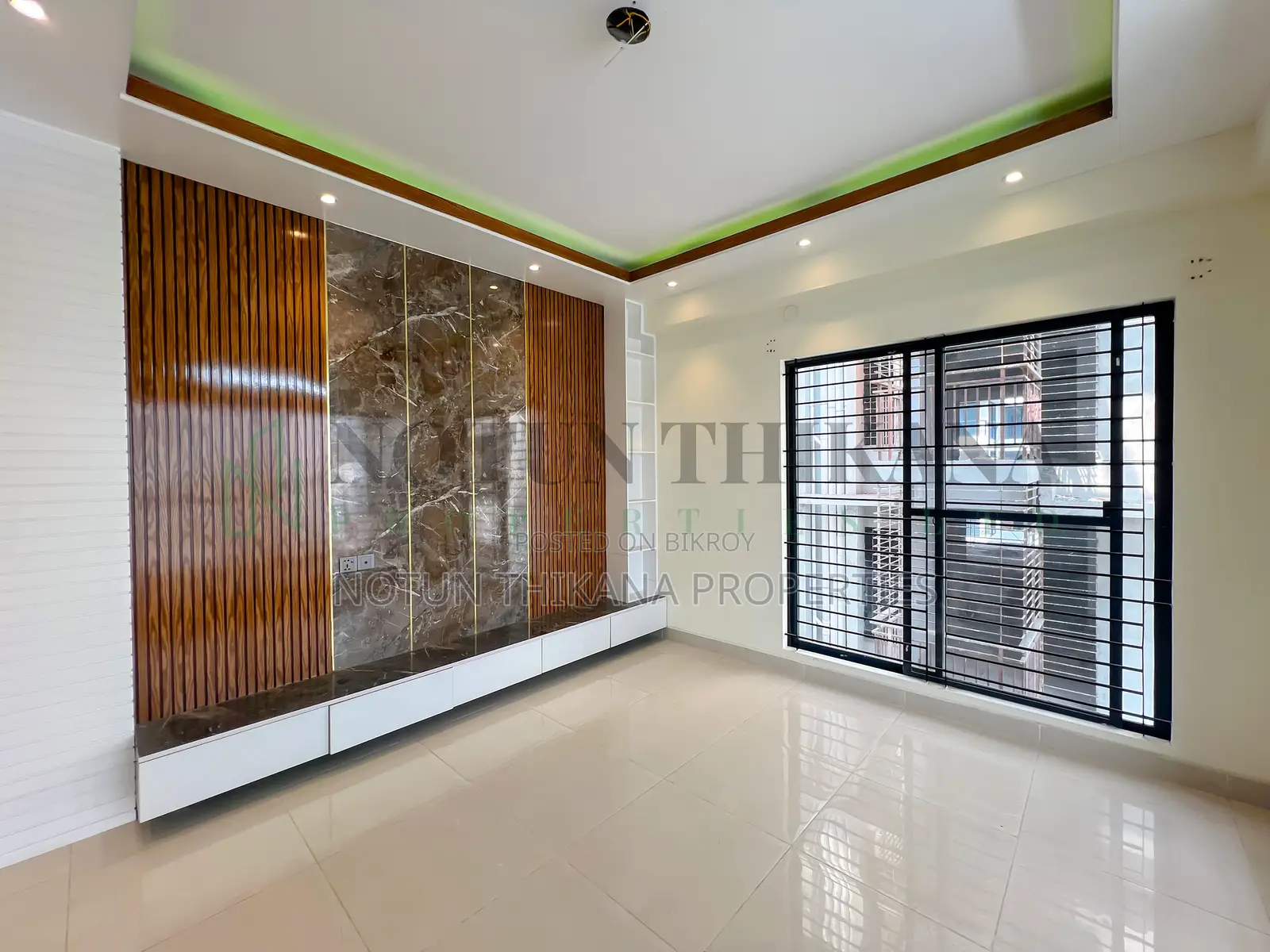 3-bedroom Apartment in Bashundhara City for rent