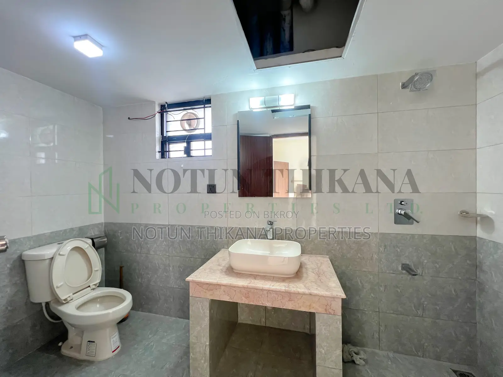 3-bedroom Apartment in Bashundhara City for rent