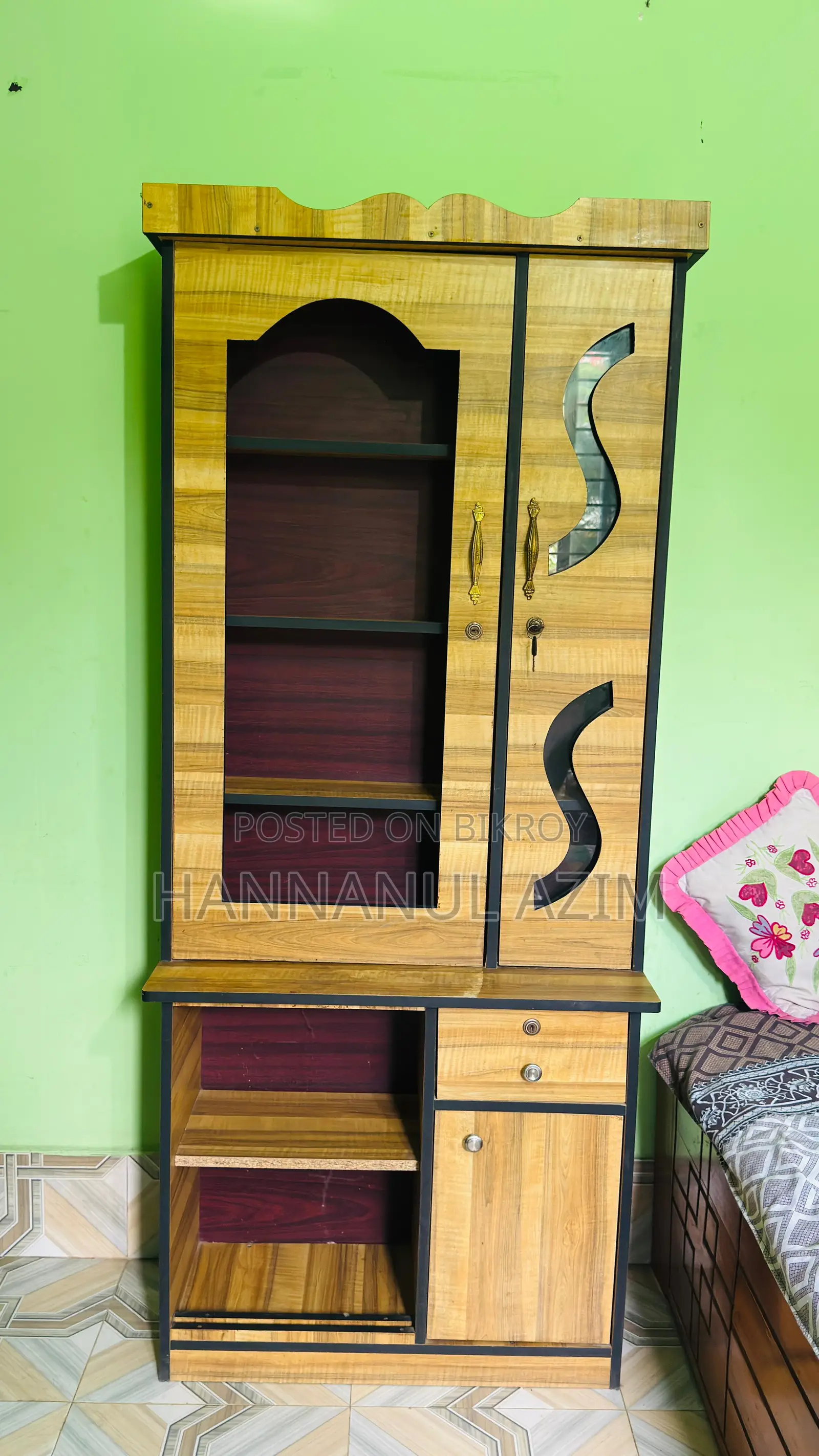 Dressing Table With Mirror | Board Finish | Good Condition | Urgent Sale