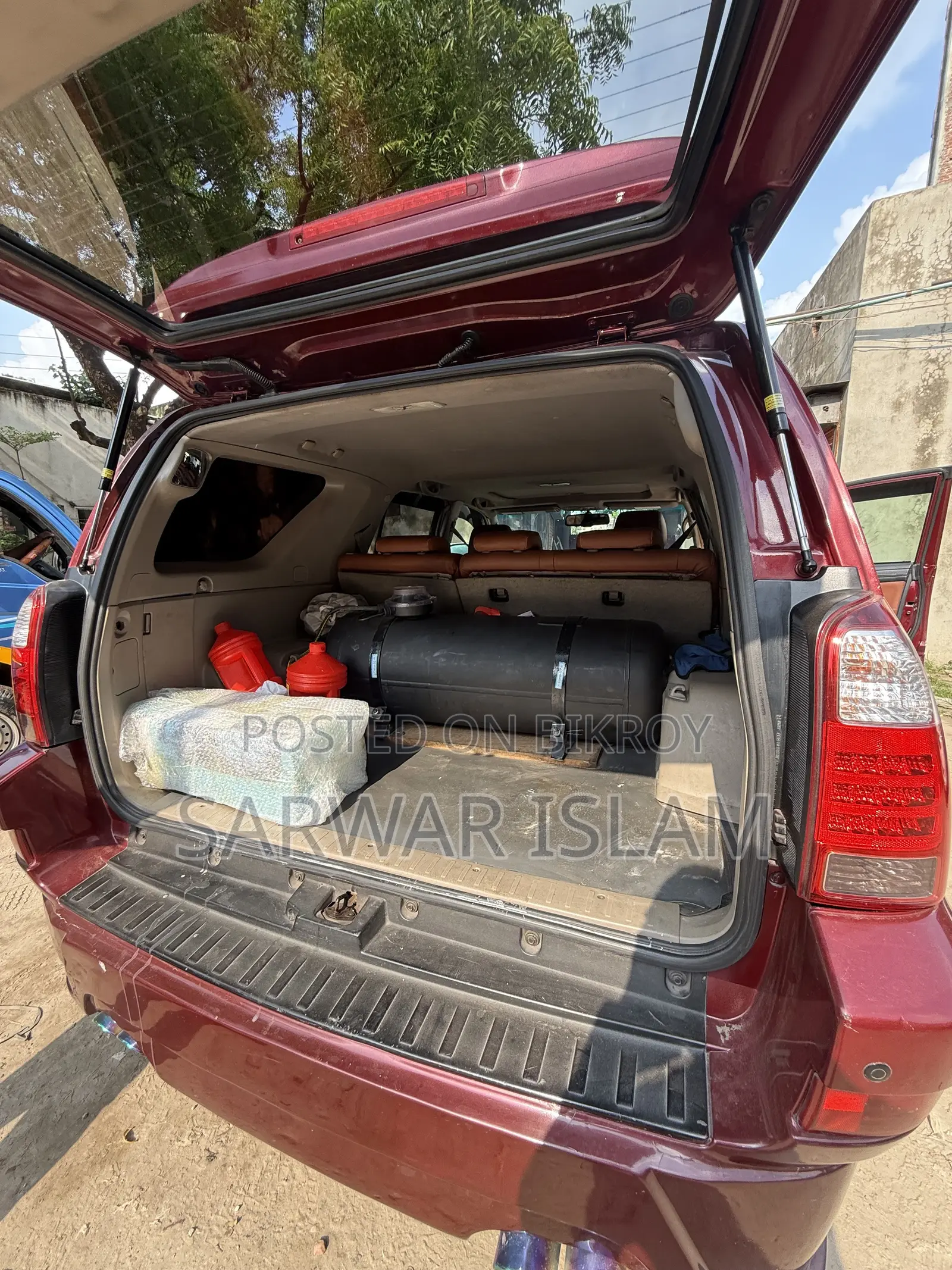 Toyota Hilux Surf 2004 Maroon