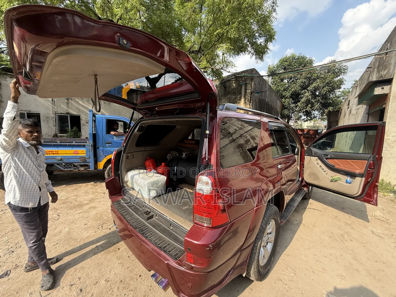 Toyota Hilux Surf 2004 Maroon