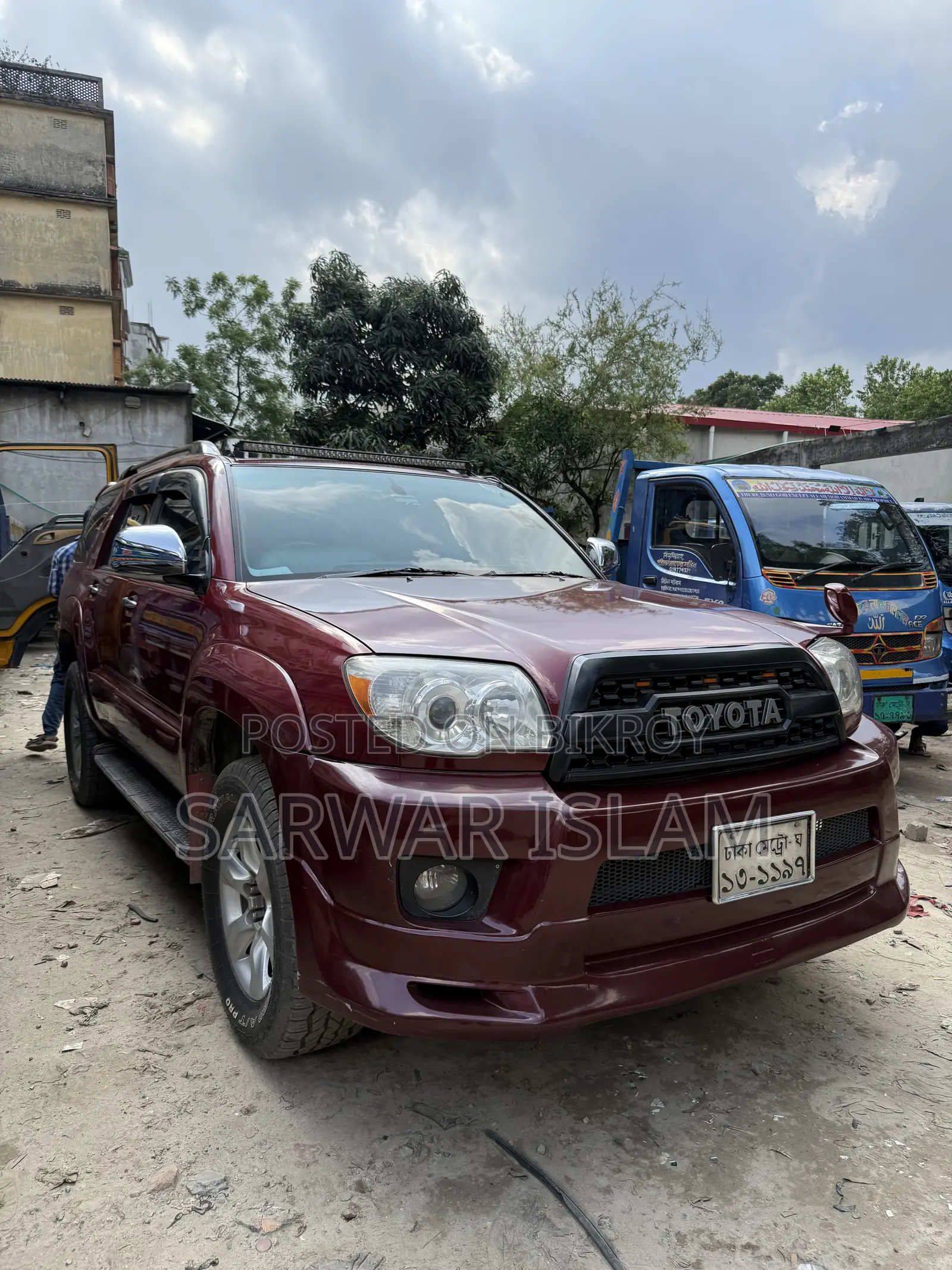 Toyota Hilux Surf 2004 Maroon
