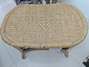 বেতের সোফা সেট কুশন এবং টি টেবিল সহ
