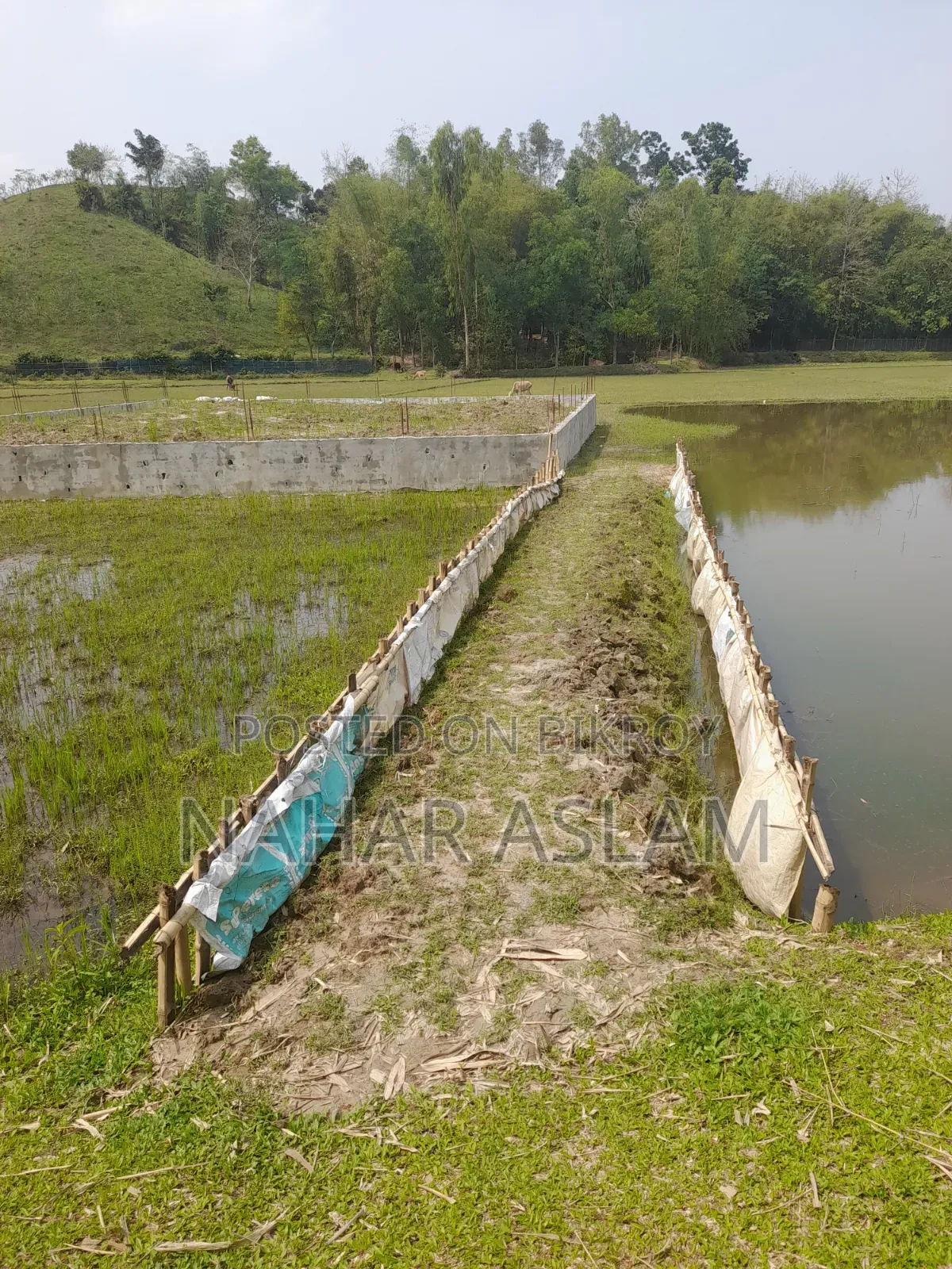 I want to sell a piece of land, please contact if anyone is interested