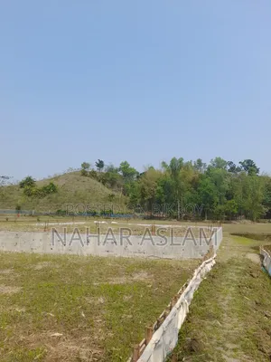 I want to sell a piece of land, please contact if anyone is interested