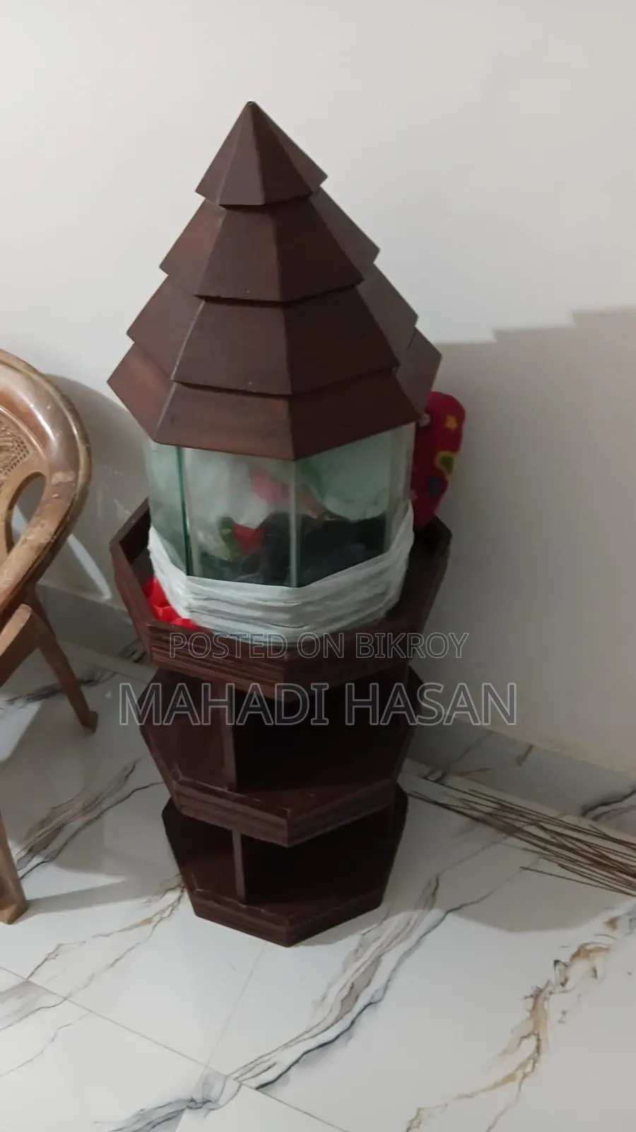 আ্যাকোরিয়াম কাঠ ও কাঁচের আকর্ষণীয় অ্যাকোরিয়াম (স্ট্যান্ডসহ)