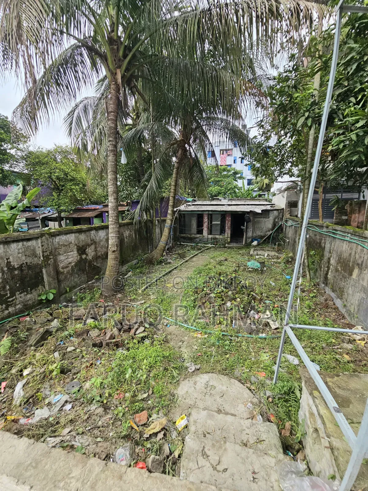 উত্তরখানে মেইন রাস্তার সাথে আড়াই কাঠার রেডি প্লট বিক্রি!