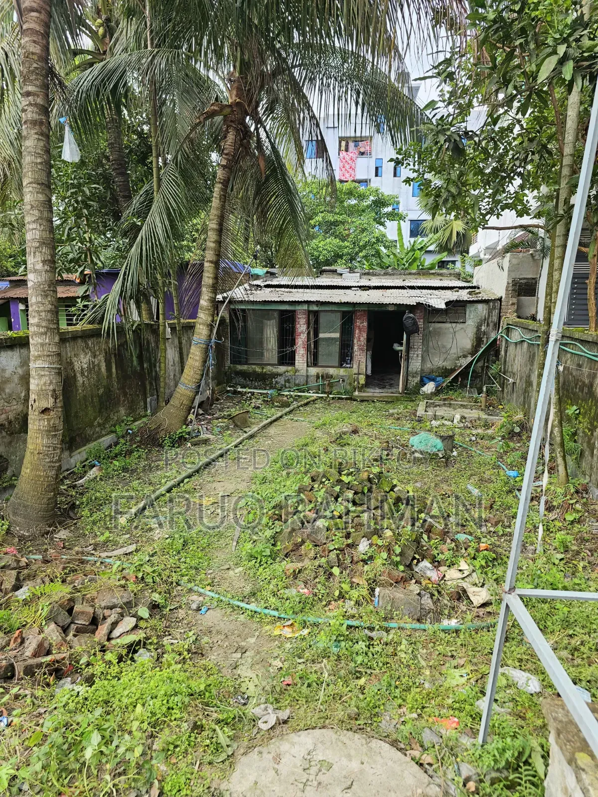 উত্তরখানে মেইন রাস্তার সাথে আড়াই কাঠার রেডি প্লট বিক্রি!