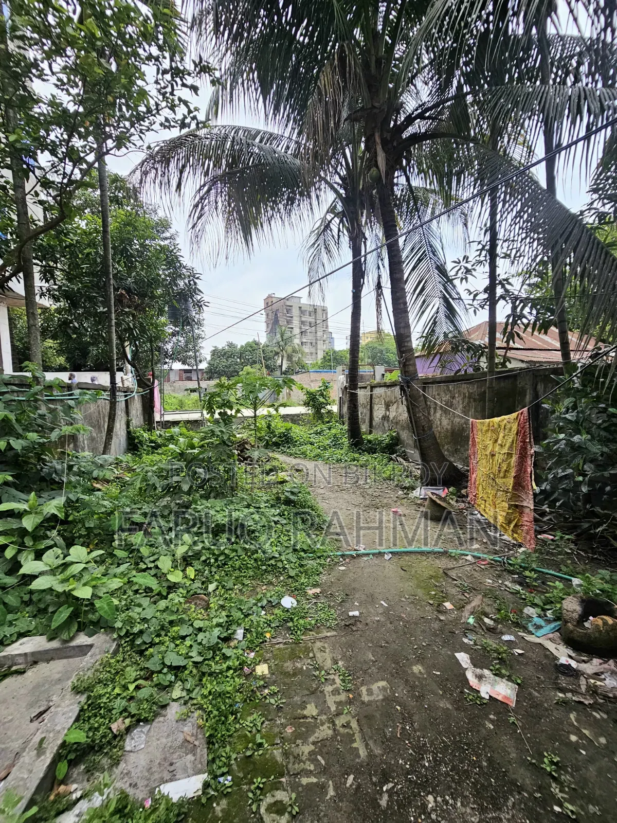 উত্তরখানে মেইন রাস্তার সাথে আড়াই কাঠার রেডি প্লট বিক্রি!