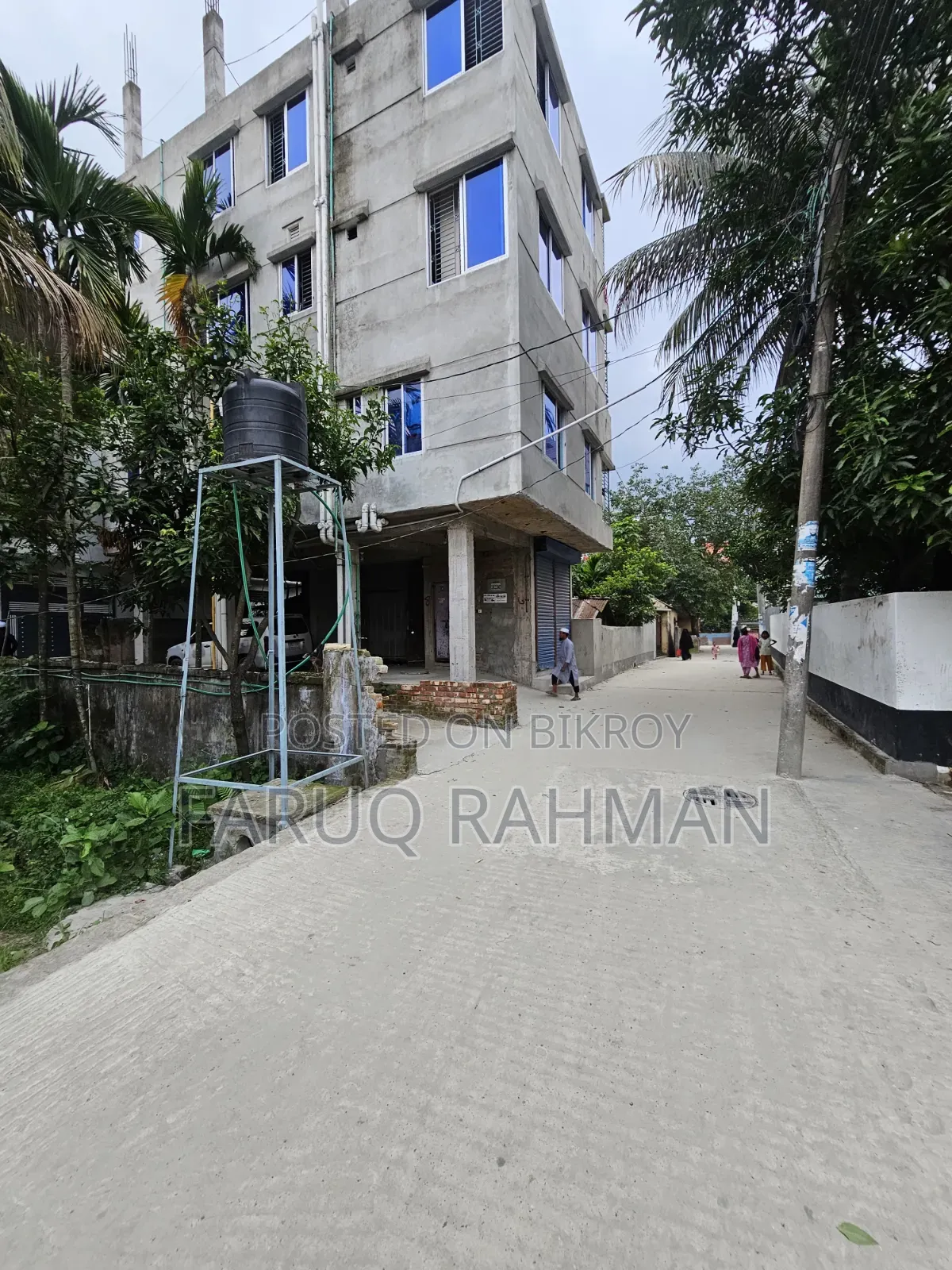 উত্তরখানে মেইন রাস্তার সাথে আড়াই কাঠার রেডি প্লট বিক্রি!