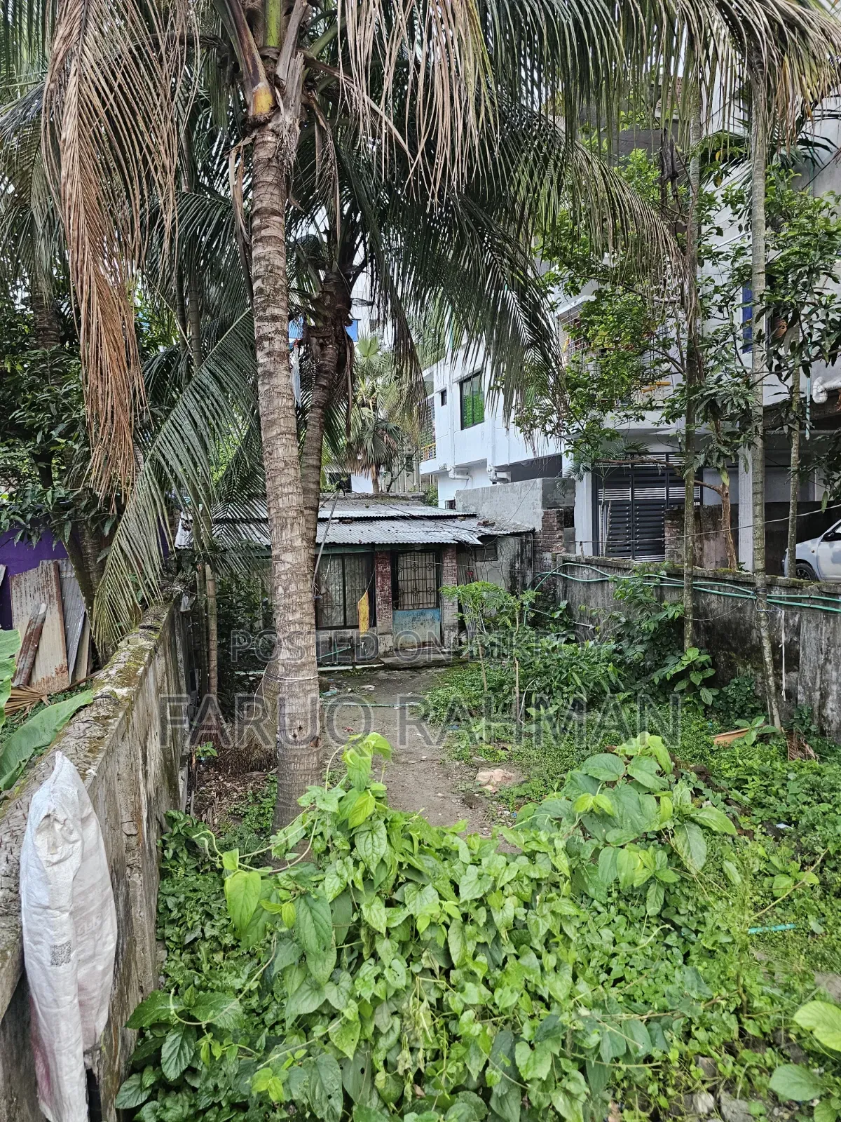 উত্তরখানে মেইন রাস্তার সাথে আড়াই কাঠার রেডি প্লট বিক্রি!