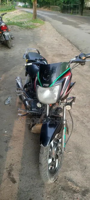TVS Metro Plus 2022 Red