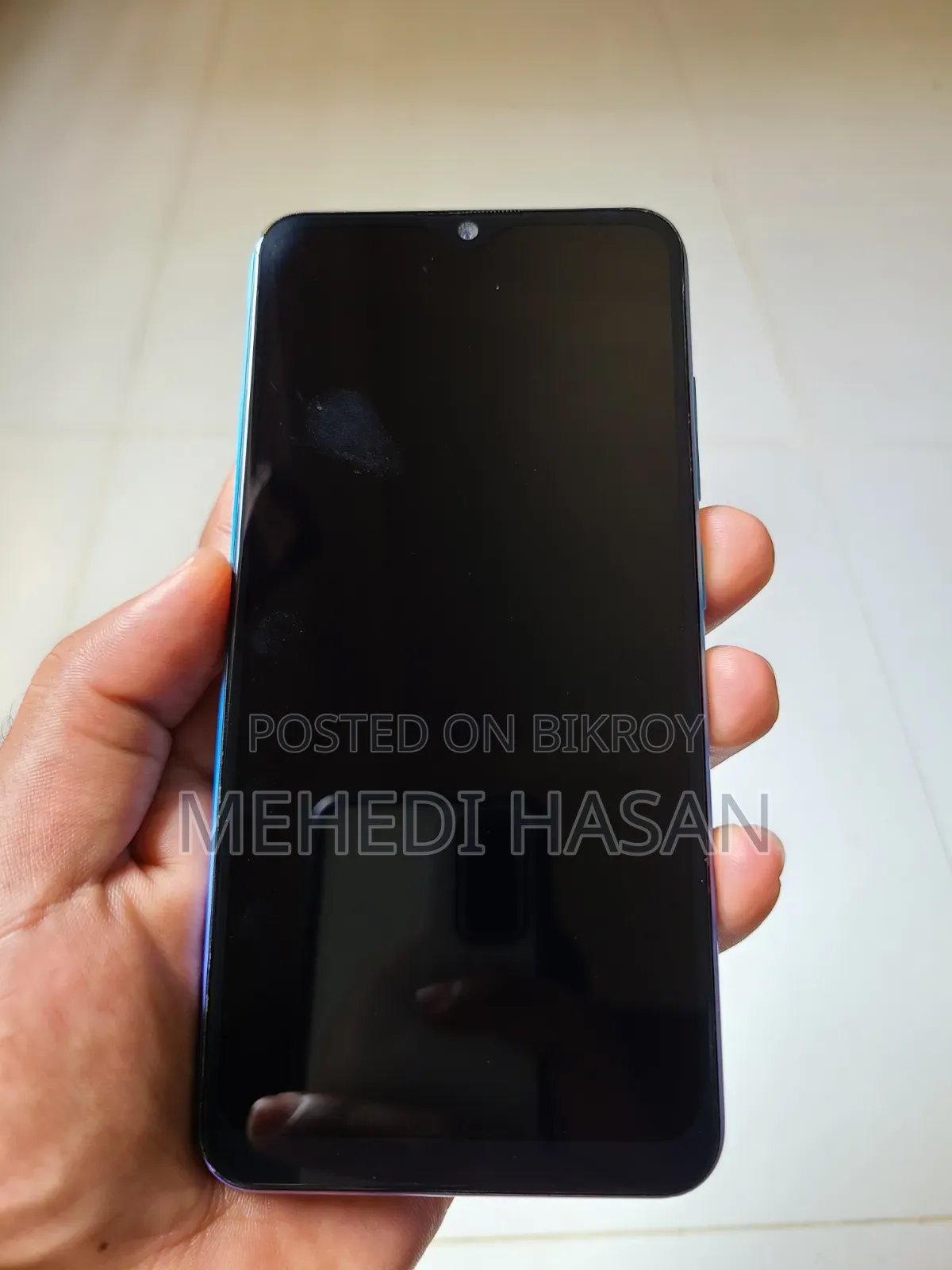 Vivo Y1s 32 GB Blue