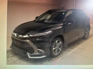 Toyota Corolla Cross 1.8 Hybrid All-Wheel Drive 2022 Black