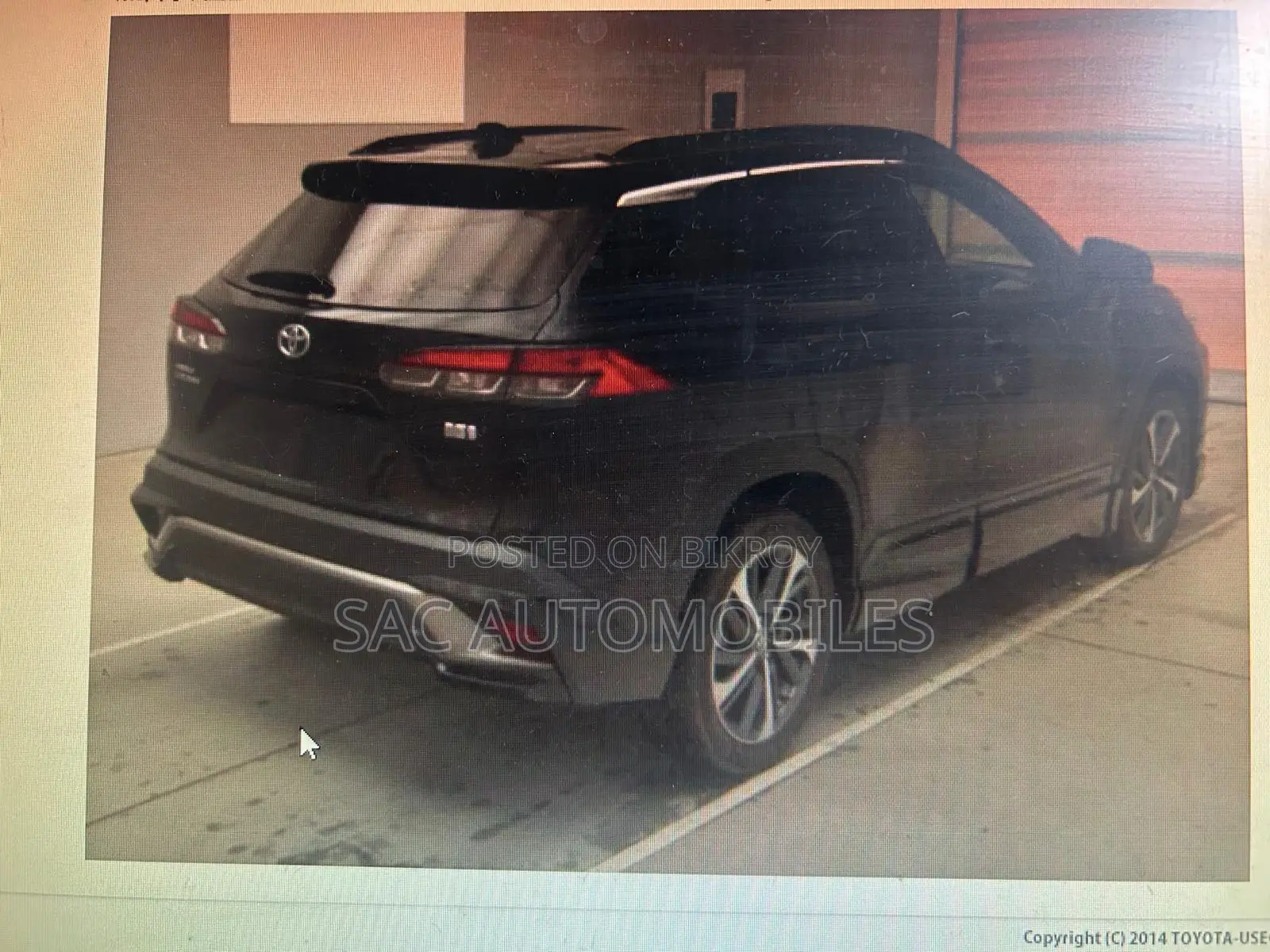 Toyota Corolla Cross 1.8 Hybrid All-Wheel Drive 2022 Black