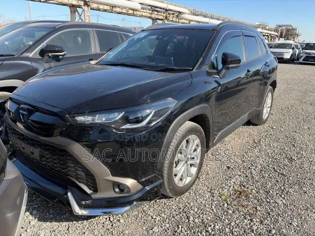Toyota Corolla Cross 1.8 Hybrid All-Wheel Drive 2022 Black