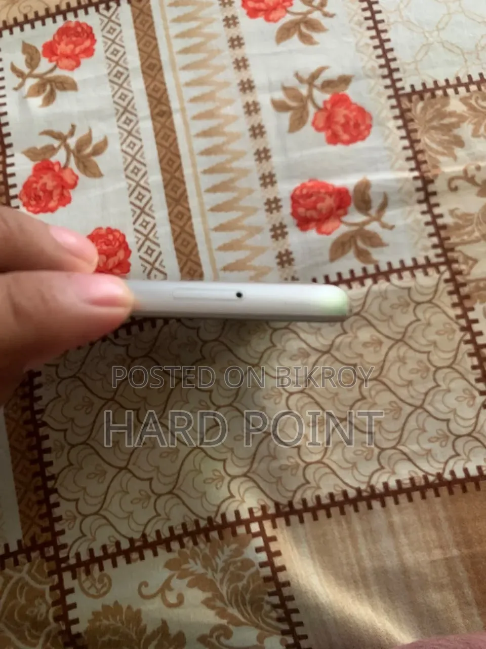 Apple iPad 4 Wi-Fi + Cellular 32 GB Silver