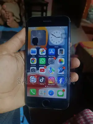 Apple iPhone 7 128 GB Black