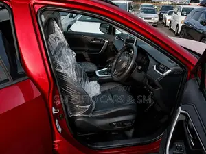 Toyota RAV4 2021 Red