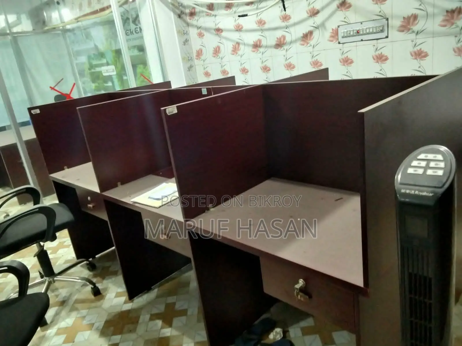 Chair / Table