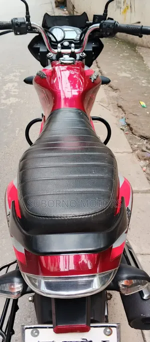 Bajaj Discover 125 2023 Red