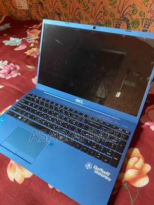 Laptop 8GB Intel Core i3 HDD+SSD 512GB