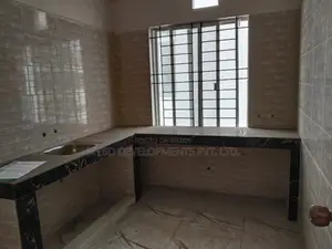 বসুন্ধরায় ৩ বেডরুমের অ্যাপার্টমেন্ট বিক্রয়ের জন্য