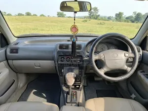 টয়োটা স্টারলেট ১৯৯৮ নীল