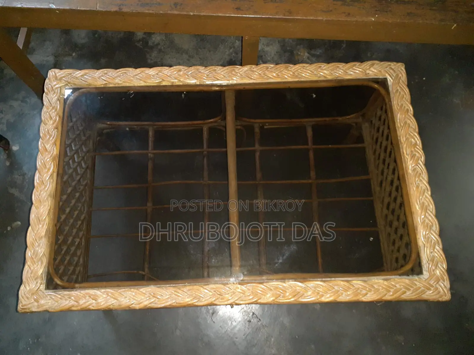 সেন্টার টেবিল বিক্রি করছি