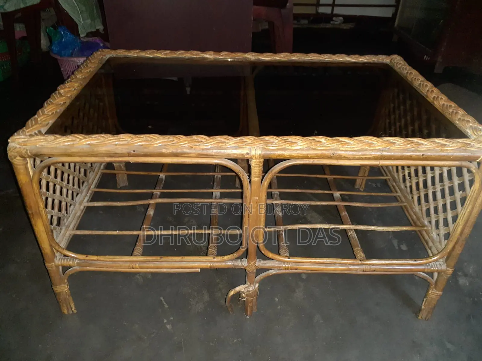 সেন্টার টেবিল বিক্রি করছি