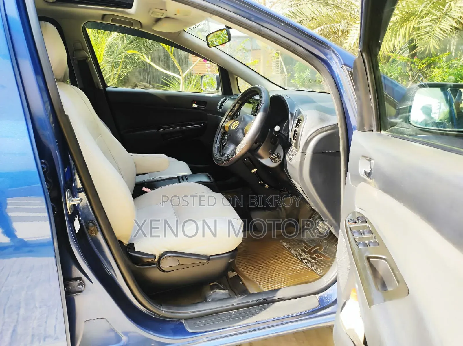 Toyota Wish 2004 Blue