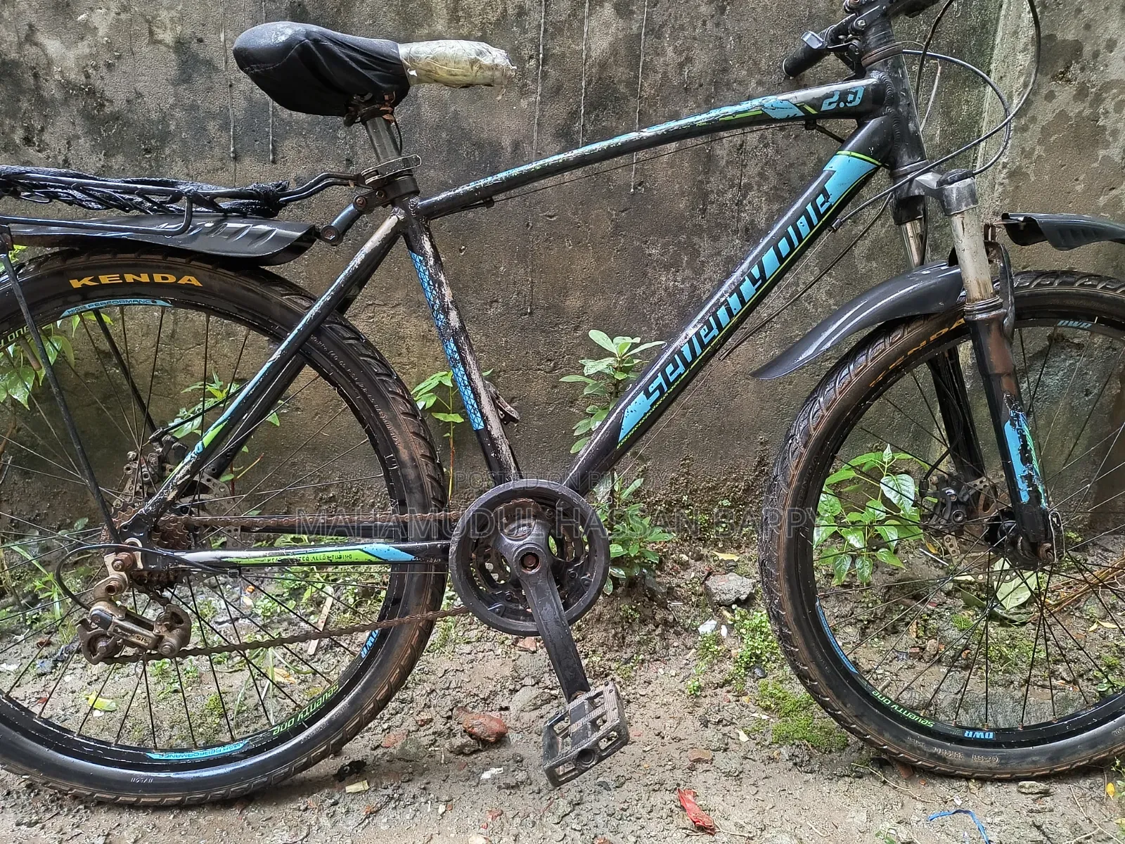 Need money urgently, so selling it...