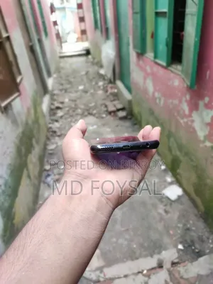 Vivo Y11 32 GB Red