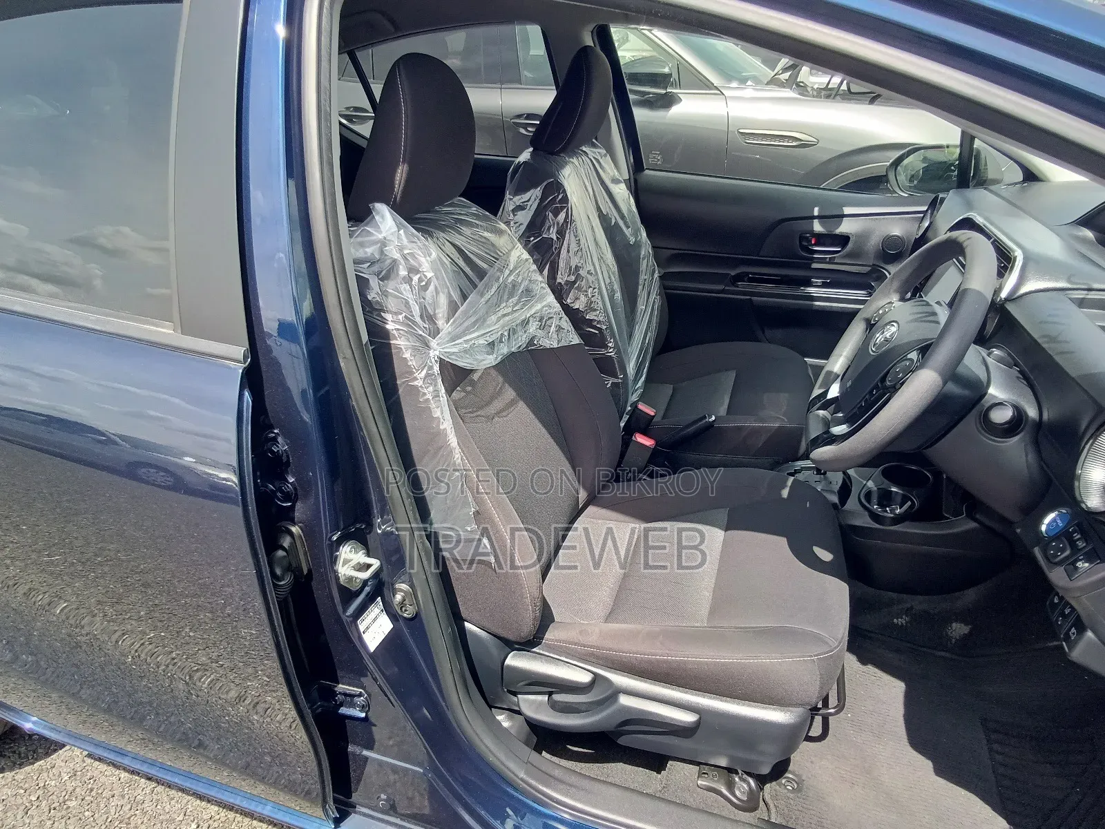 Toyota Aqua 2021 Blue