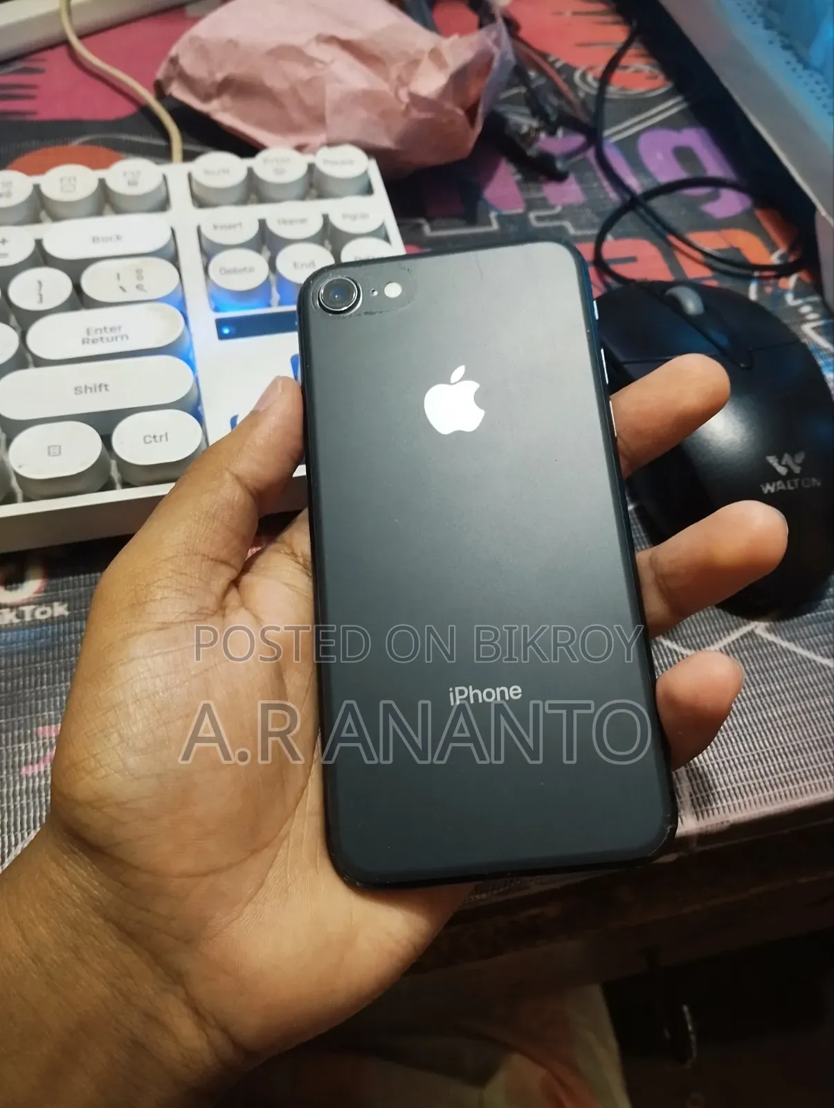 Apple iPhone 8 64 GB Black