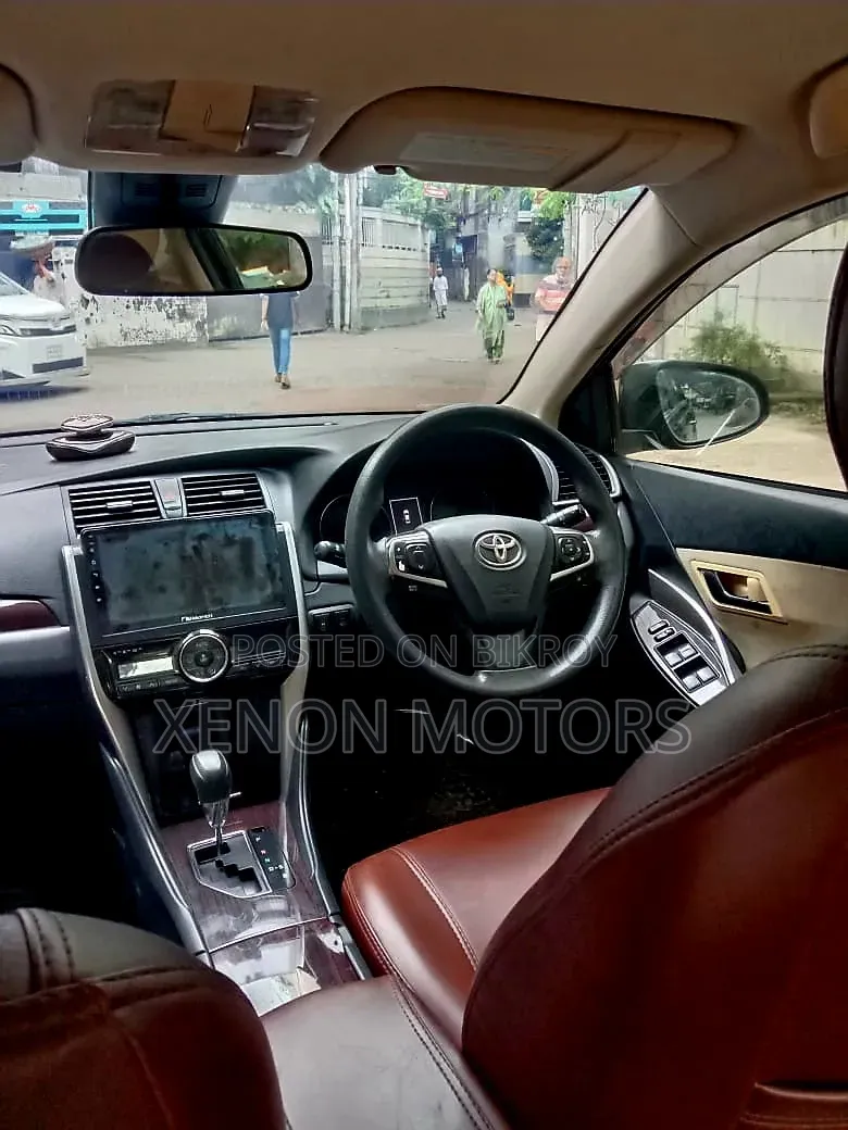 Toyota Premio 2016 Black