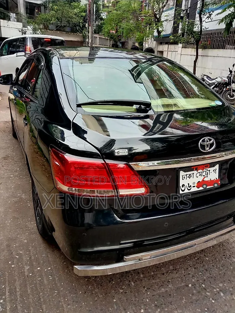 Toyota Premio 2016 Black