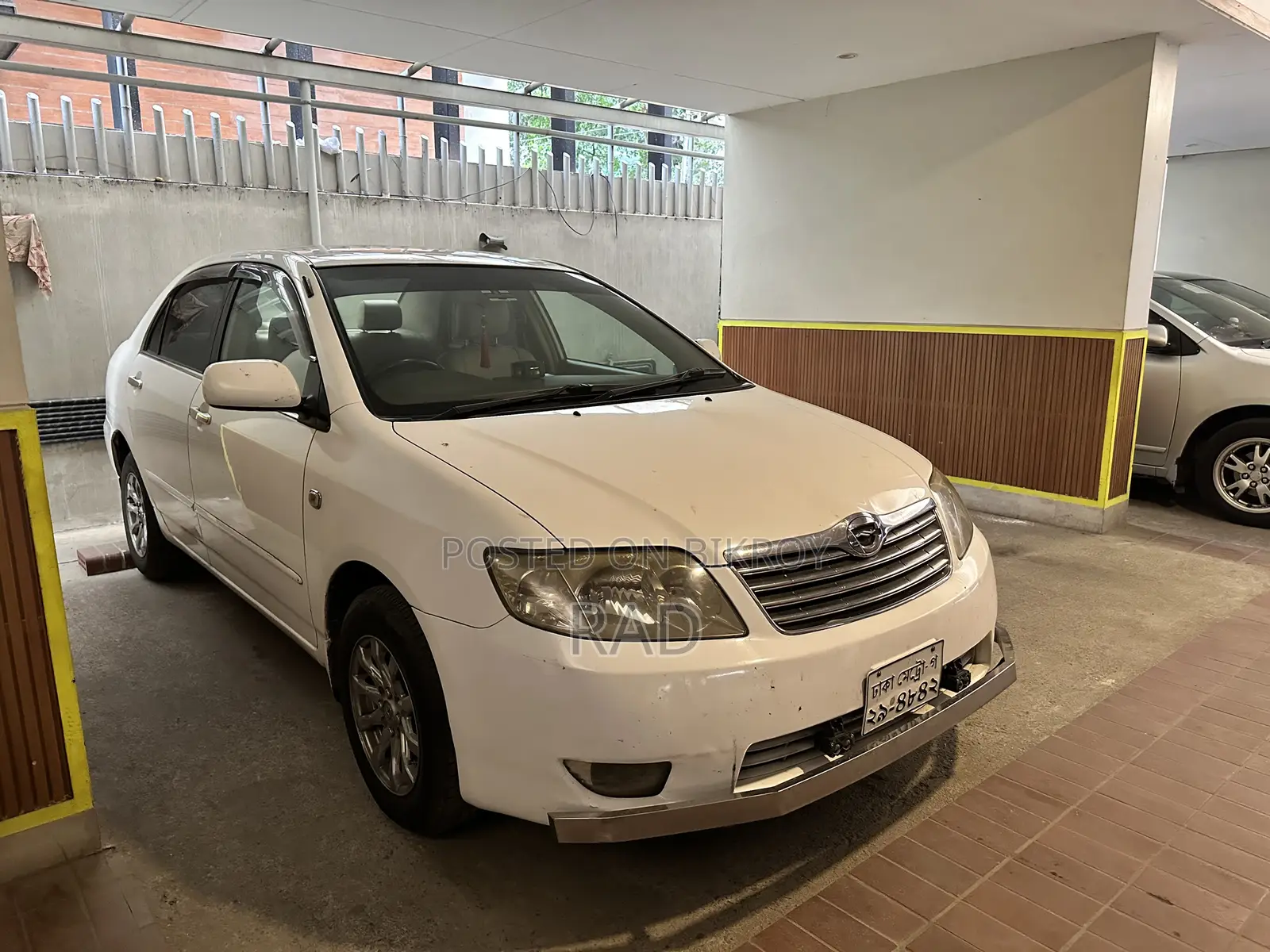 Toyota Corolla 2004 White