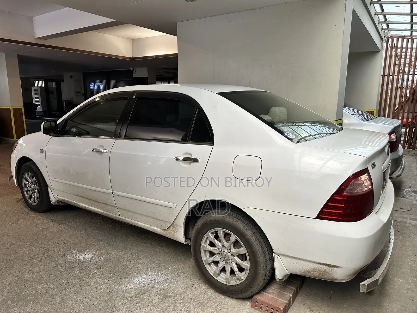Toyota Corolla 2004 White