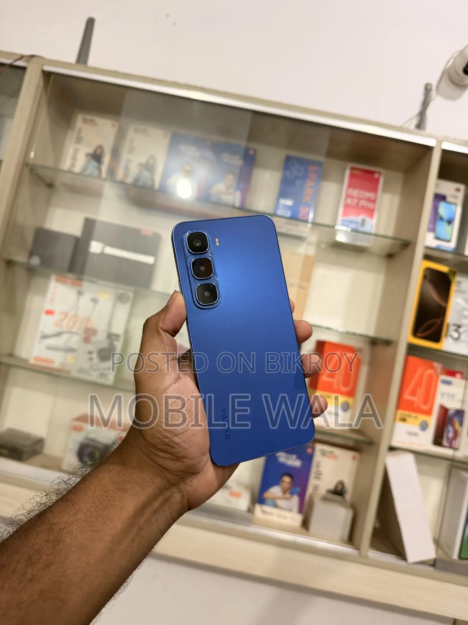 Infinix Hot 60i 128 GB Blue