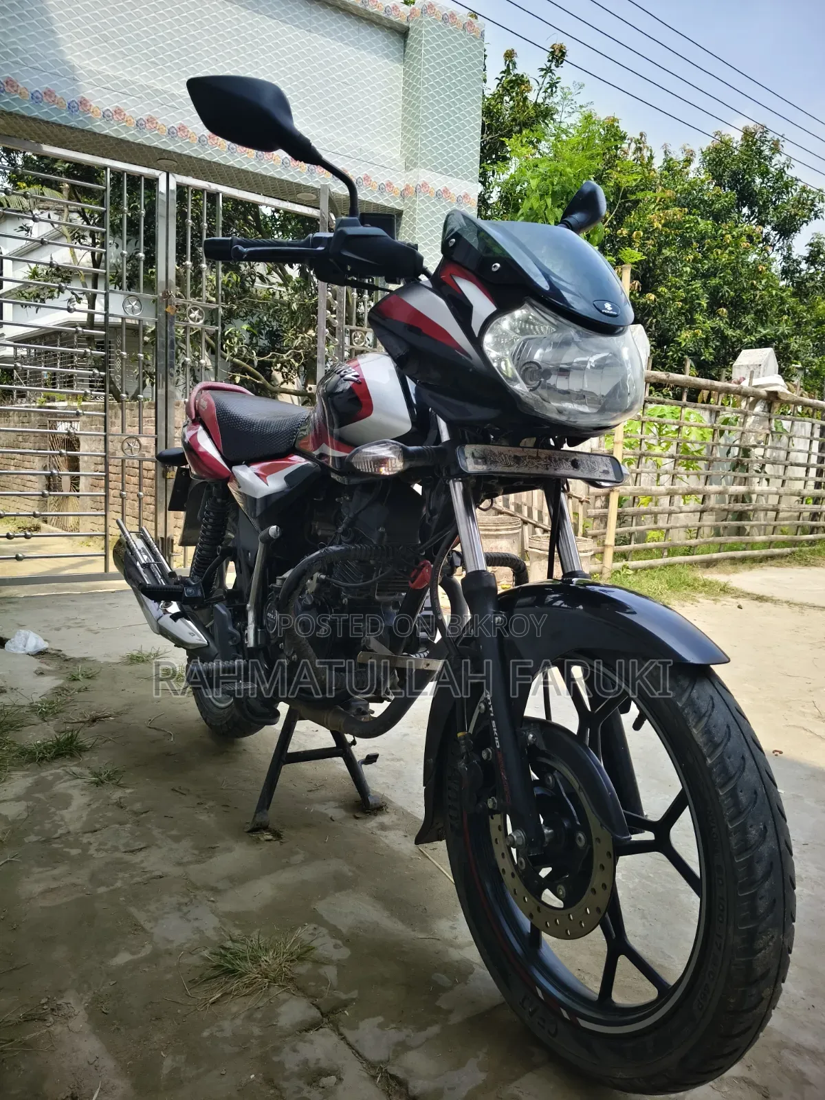 Bajaj Discover 125 2021 Black