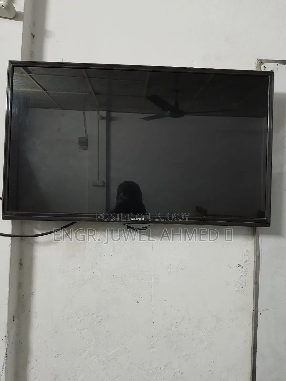 Walton Non-Smart LED TV (32 inches) - Works very well. No issues.