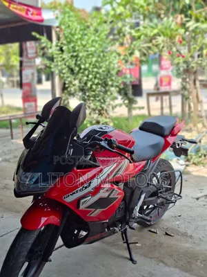Suzuki Gixxer SF 2022 Red