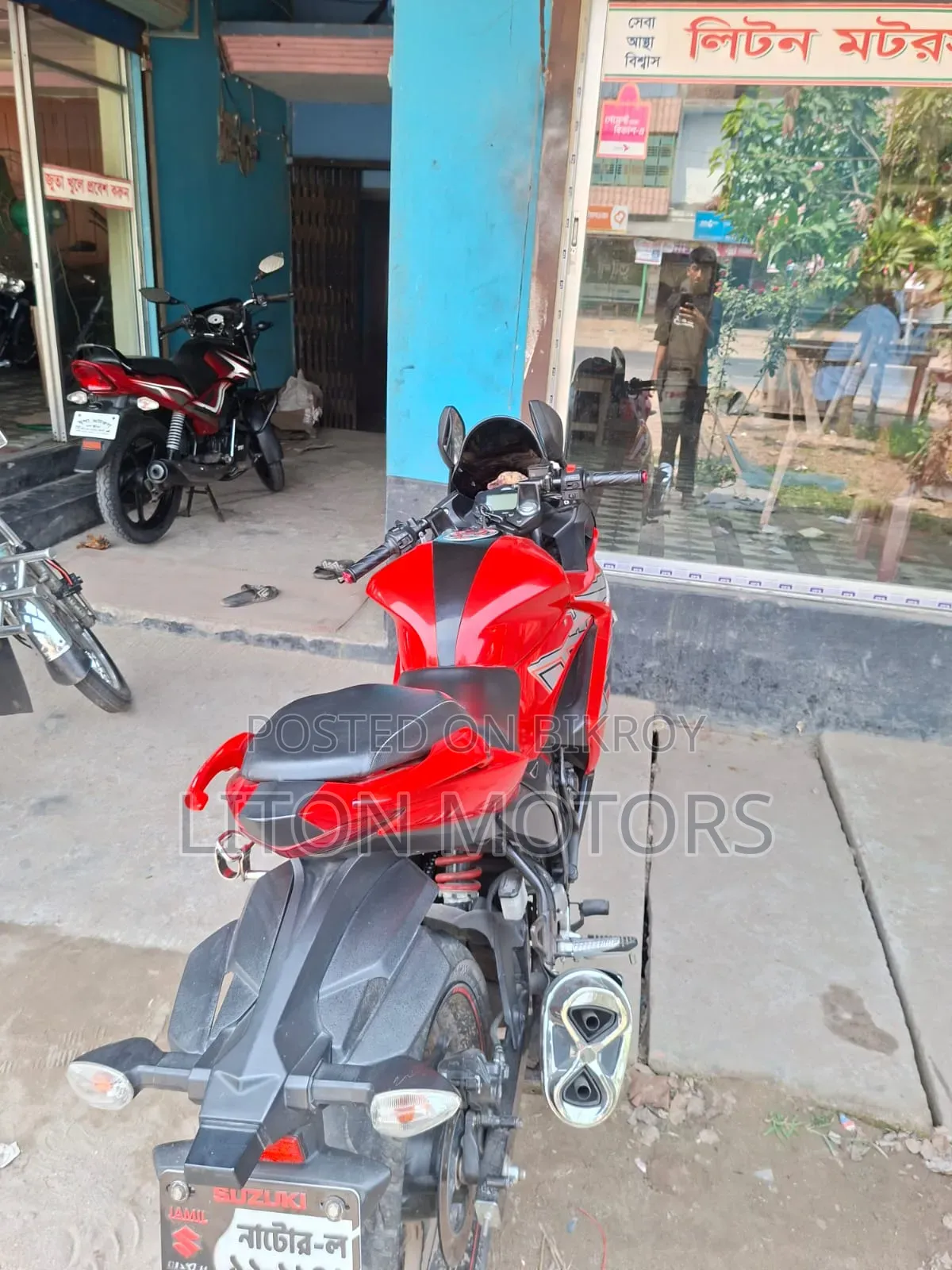Suzuki Gixxer SF 2022 Red