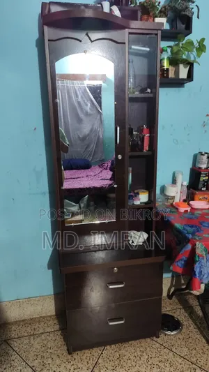 Board Dressing Table