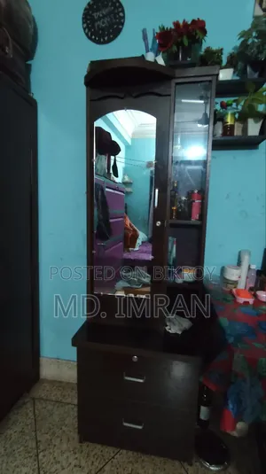 Board Dressing Table