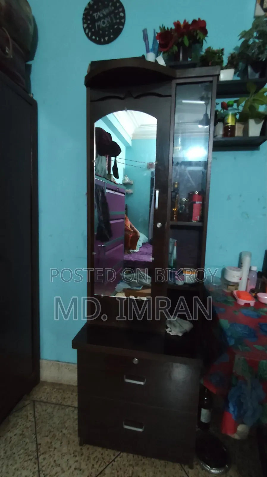 Board Dressing Table