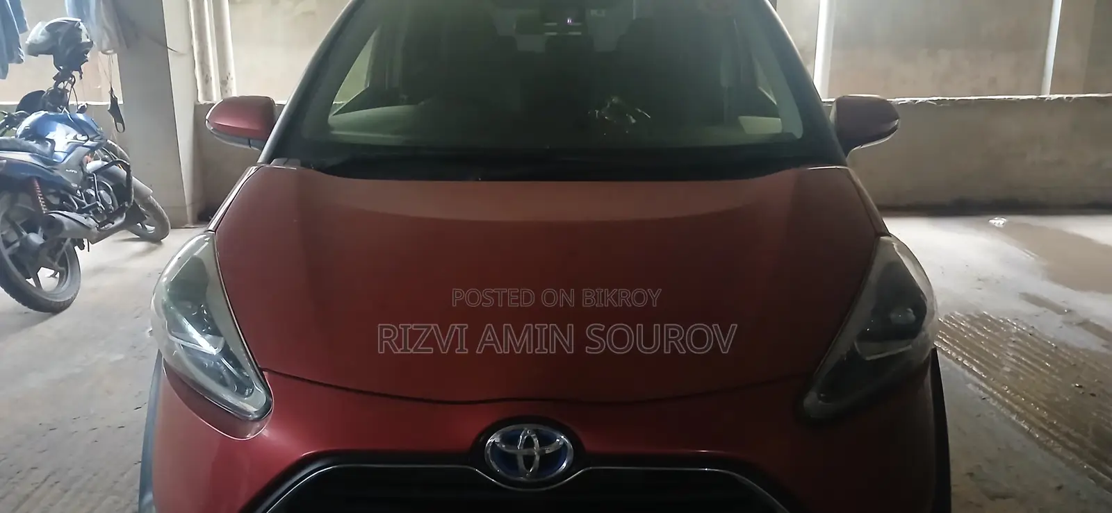 Toyota Sienta 2015 Red