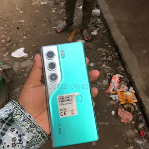 Tecno Spark 40 Pro 256 GB